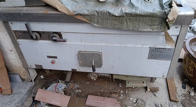 用了几次的天燃气灶，直径1、2米的燃气大灶，便宜出售。